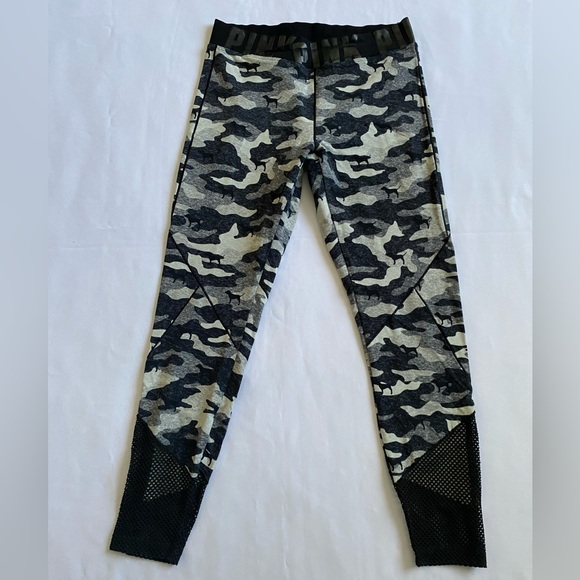 PINK Victoria's Secret Pants - Pink Victoria’s Secret Cropped Leggings